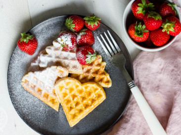 Gluten-free waffles with yogurt