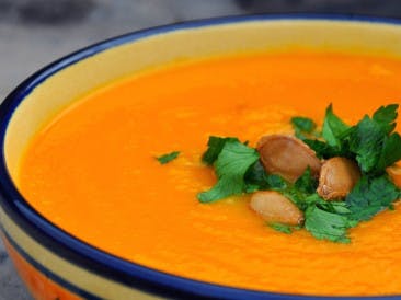 Wintery pumpkin soup with mandarin
