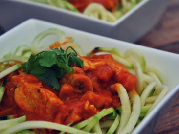 Chicken curry with zucchini noodles