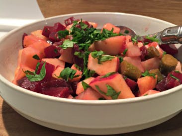 Beetroot salad with apple and pickle