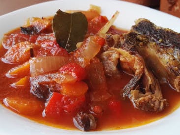 Super simple pot roast with peppers & tomatoes