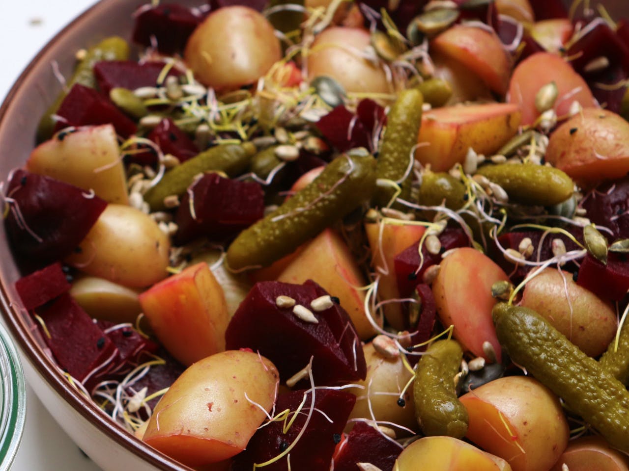Beetroot salad with baby potatoes