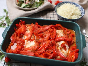 Cod fish dish with paprika-tomato sauce