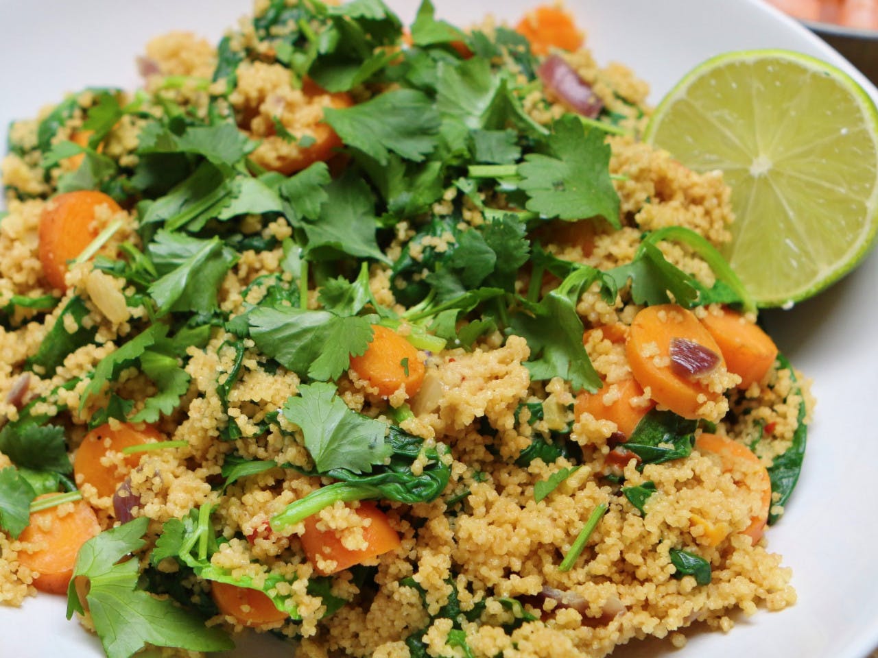 Couscous with curry and spinach