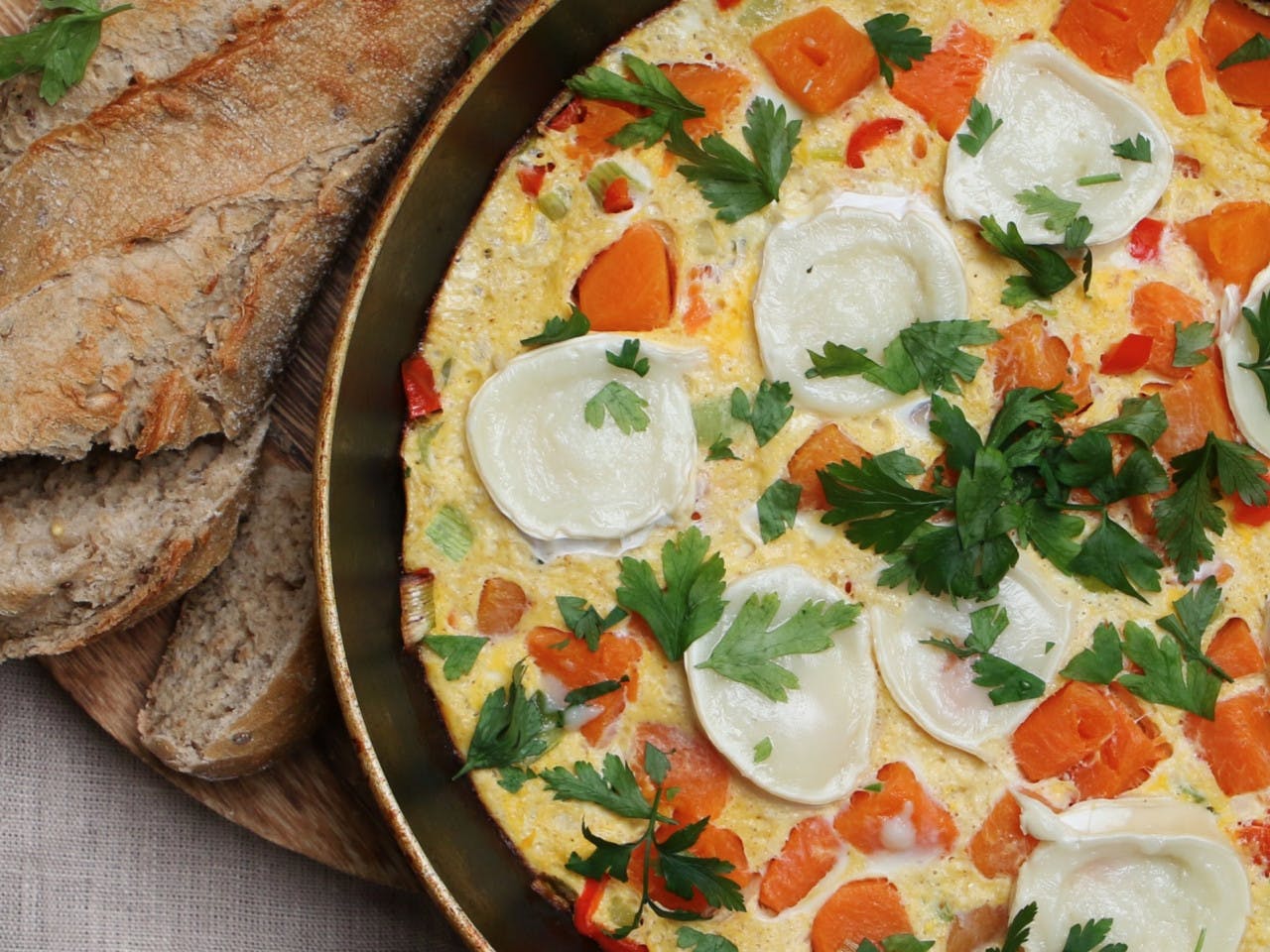 Frittata with pumpkin and goat cheese