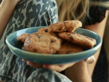 Easy vegan chocolate chip cookies