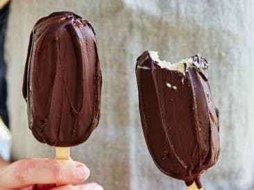 Easy Vegan Feelgood vegan chocolate ice creams