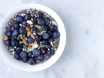 Chia pudding from coconut water & lime