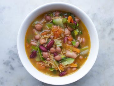 Vegan minestrone with tomato and beans