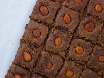 Vegan brownie with delicious speculaas flavor
