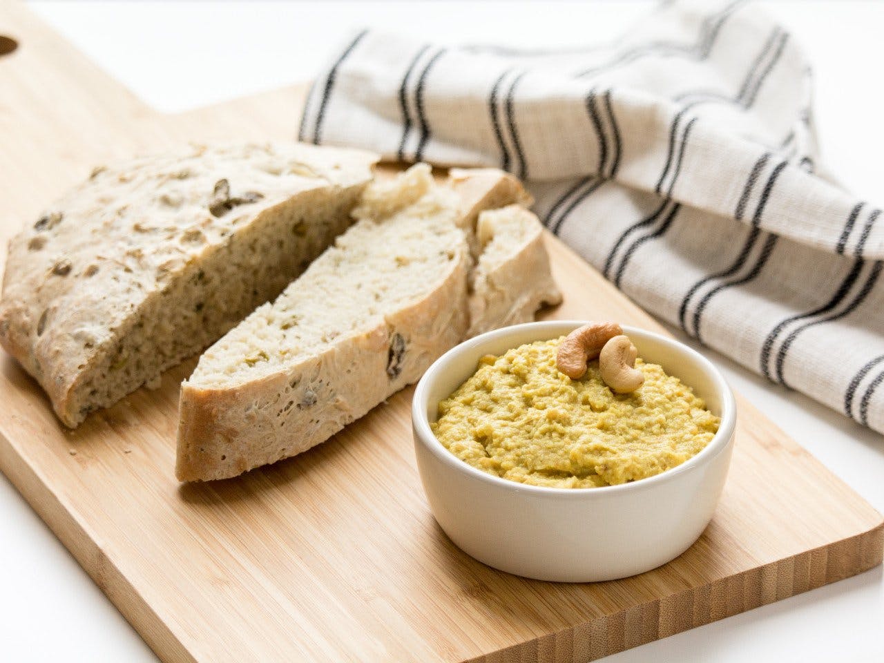 Indonesian spiced cashew dip