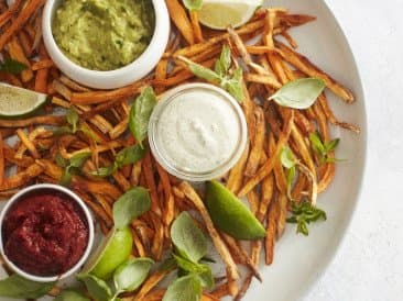 Pommes Frites Kartoffel mit VEGAN MAYONNAISE