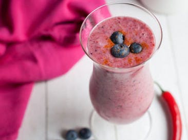Forest fruits and chili smoothie